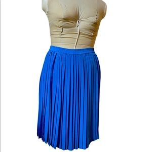 Diane Von Furstenberg 100% silk skirt